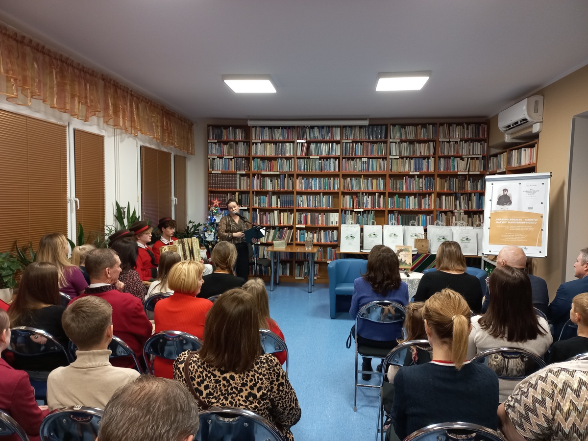 Zdjęcie z promocji książki i z podsumowania konkursu