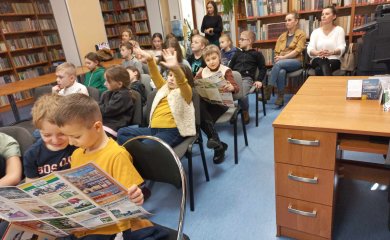 Odwiedziny dzieci z klas II c i II d z Publicznej Szkoły Podstawowej w Myszyńcu
